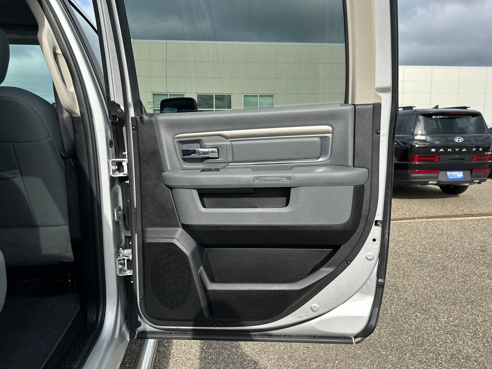 Used 2017 Silver Ram Big Horn image 35
