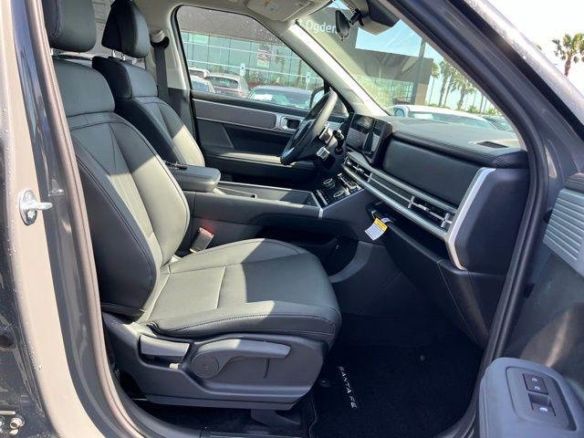 New 2026 Gray Hyundai SEL FWD image 21