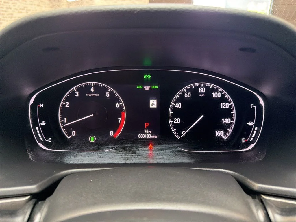 Used 2020 Platinum White Pearl Honda LX image 24