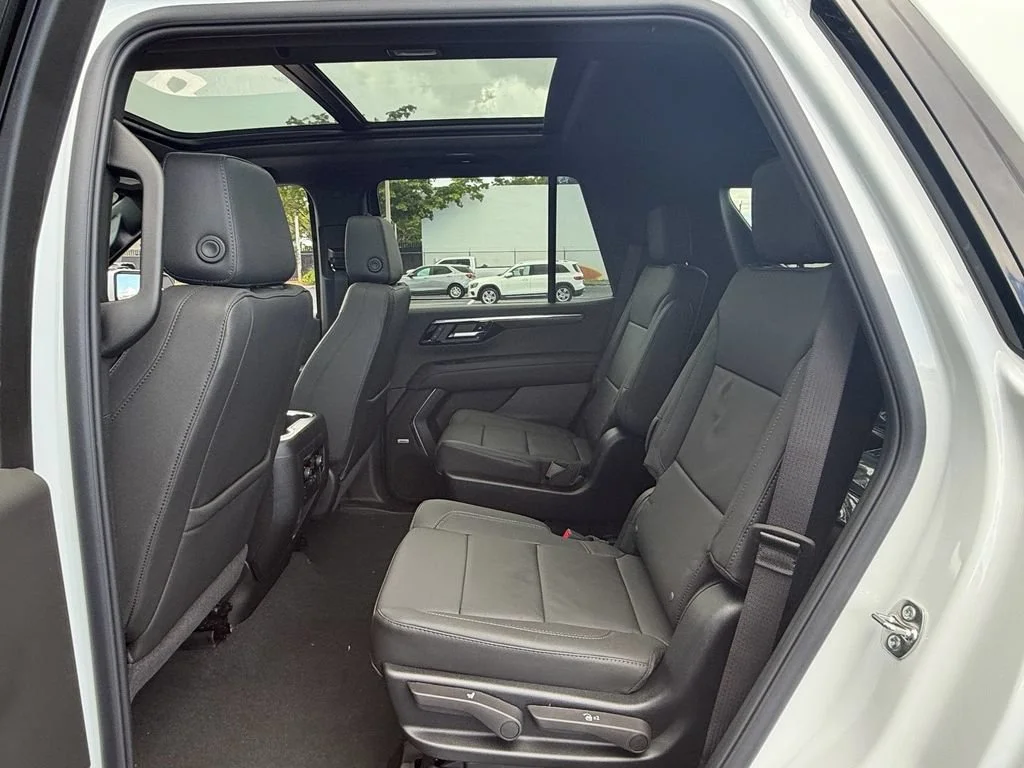 2026 Chevrolet Tahoe Z71 - Photo 11