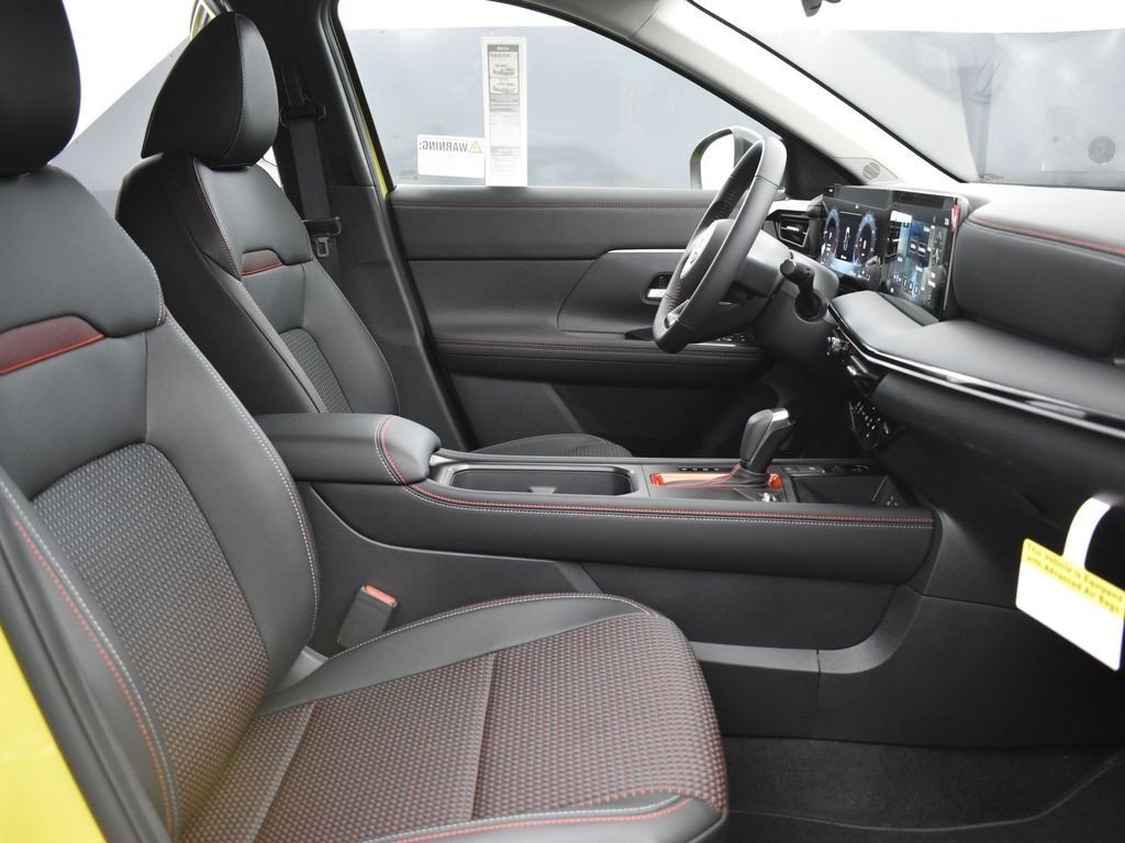 2025 Nissan Kicks SR AWD - Photo 23
