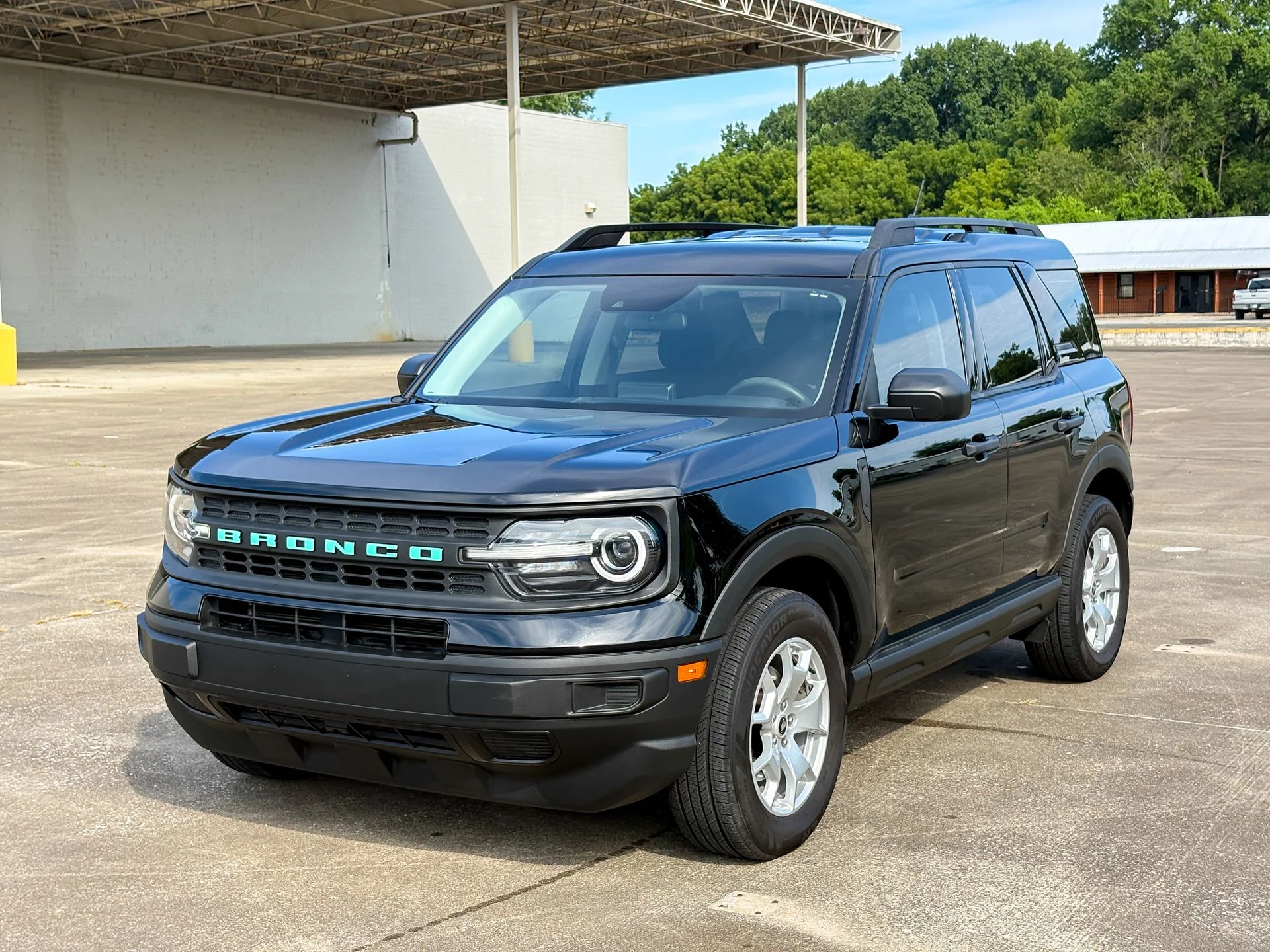 Used 2022 Black Ford Base image 5
