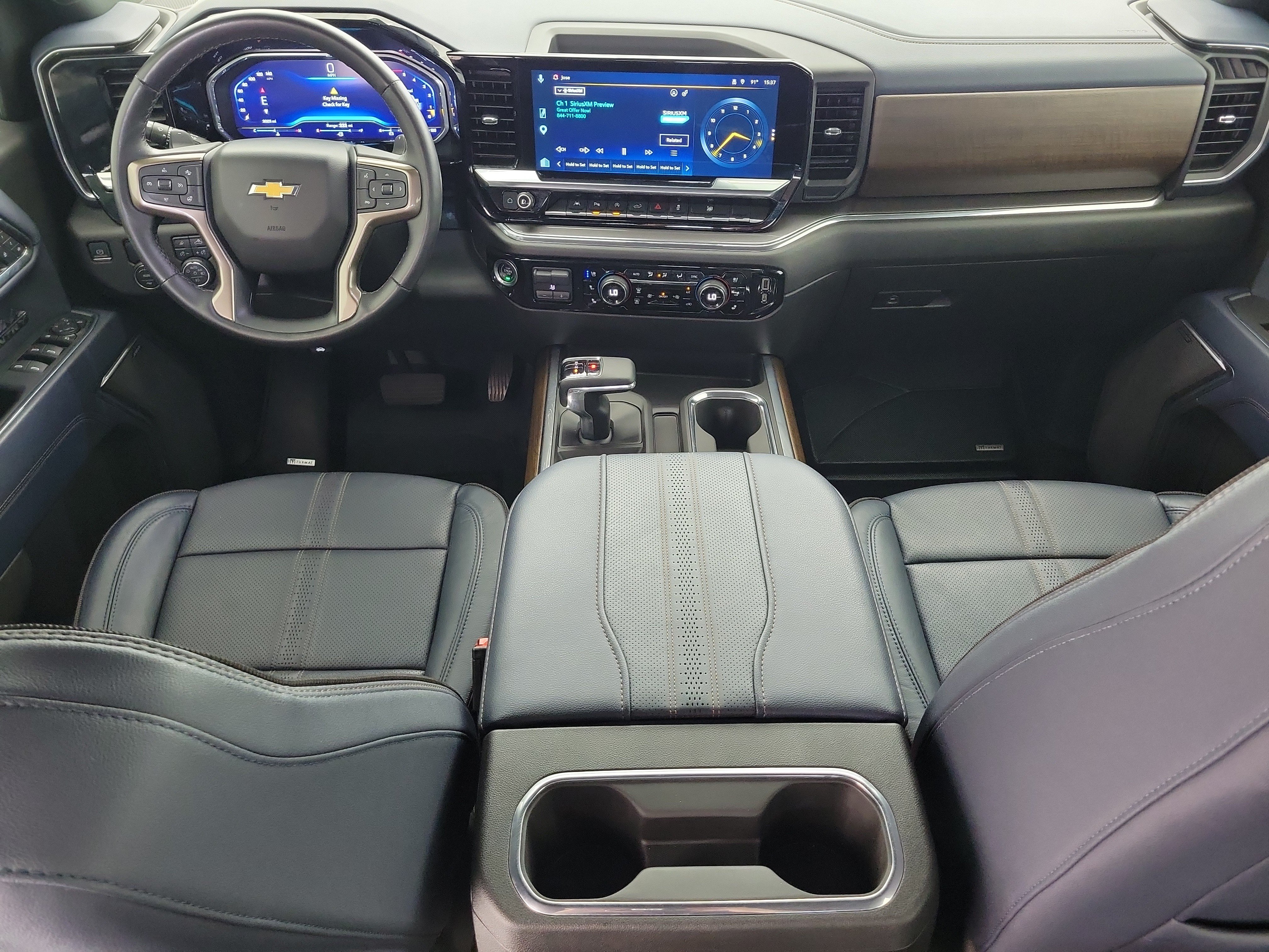 Used 2023 Iridescent Pearl Tricoat Chevrolet High Country image 15