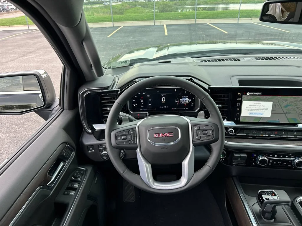 New 2026 Onyx Black GMC SLT image 31