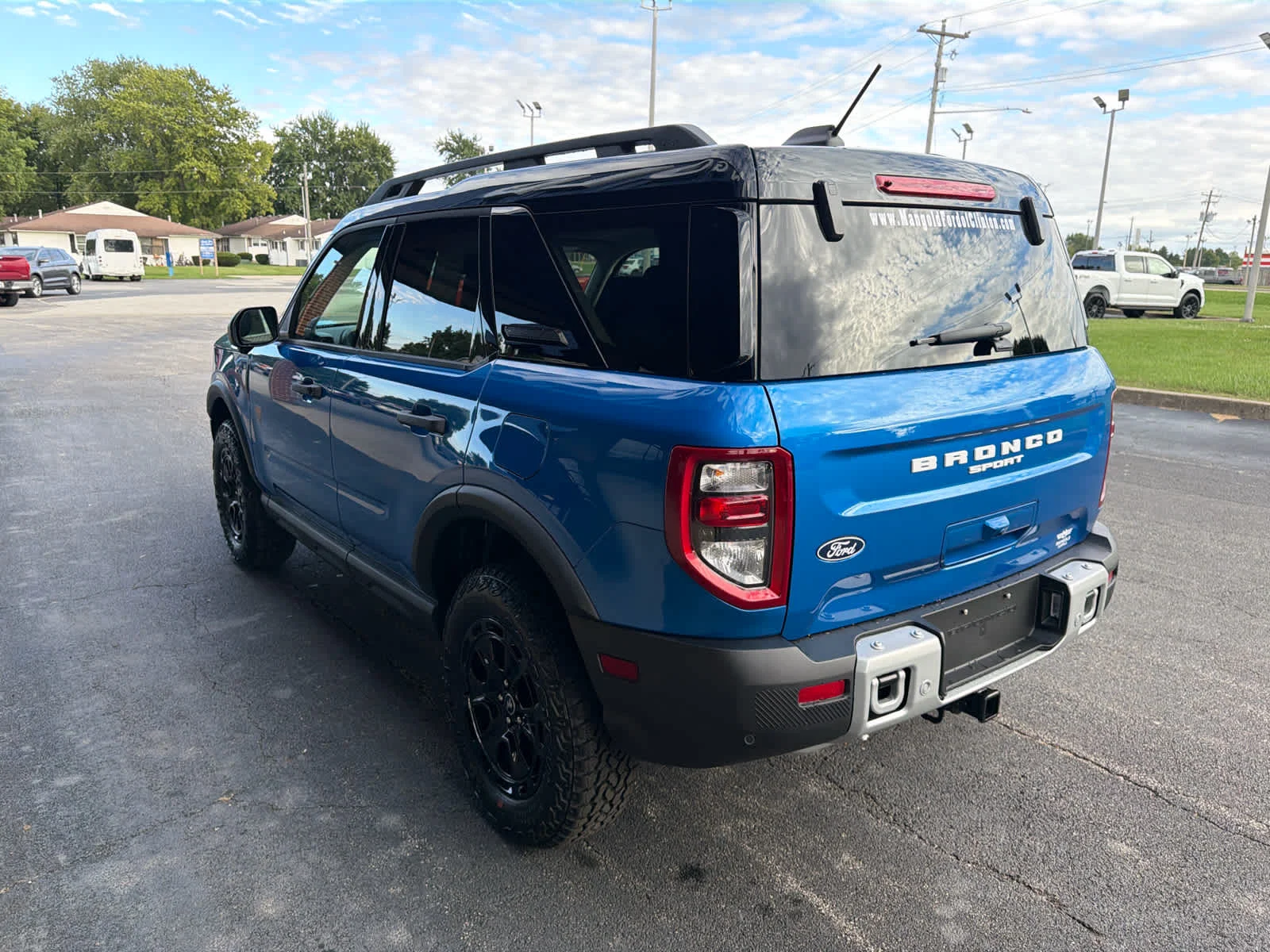New 2026 Velocity Blue Metallic Ford Badlands® image 6