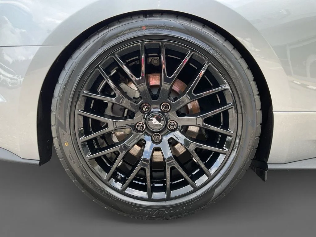 Used 2023 Silver Ford GT Premium image 10