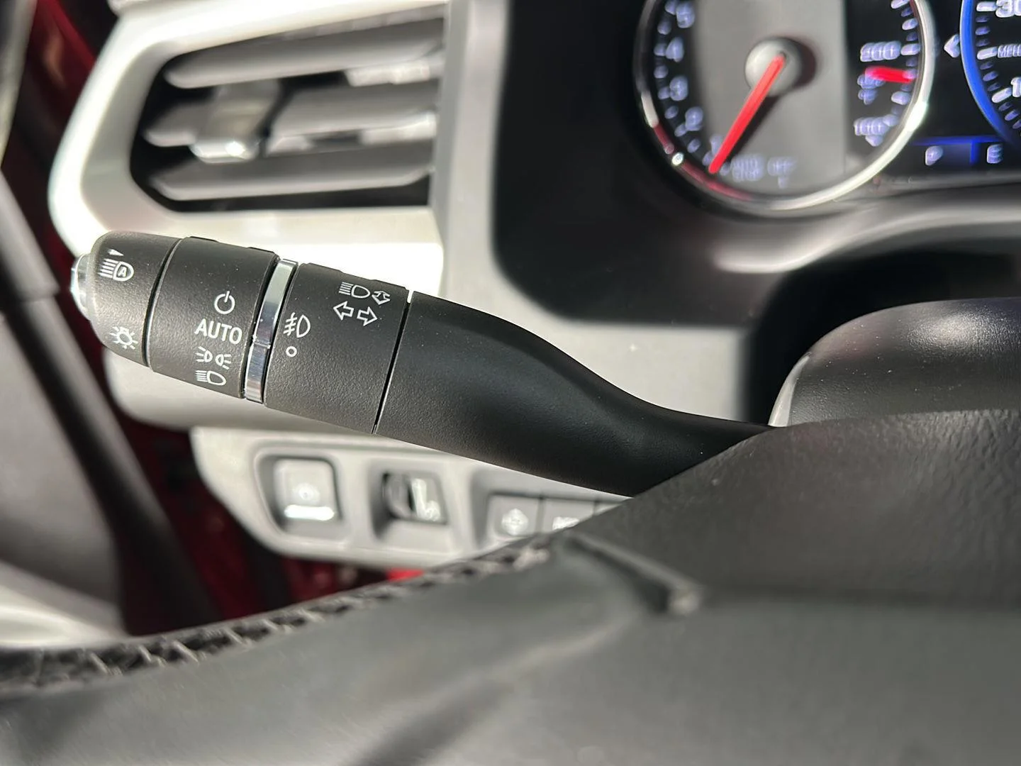 Used 2023 Volcanic Red Tintcoat GMC SLT image 26