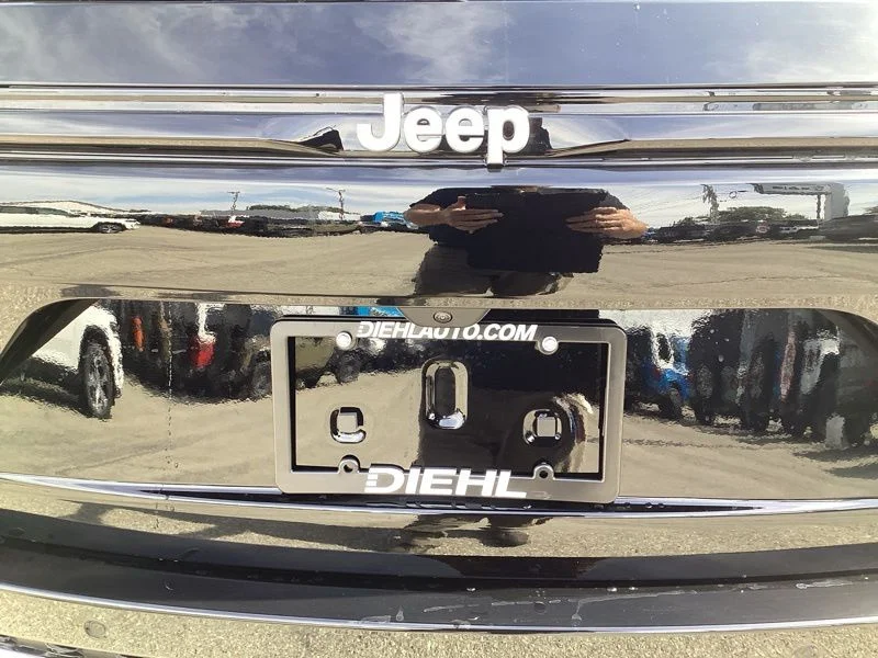 New 2027 High Gloss Black Jeep Laredo X image 11