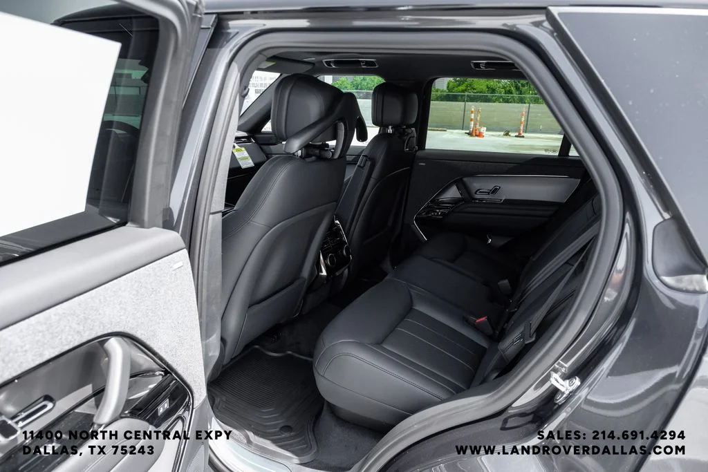New 2026 Carpathian Gray Land Rover SE image 34