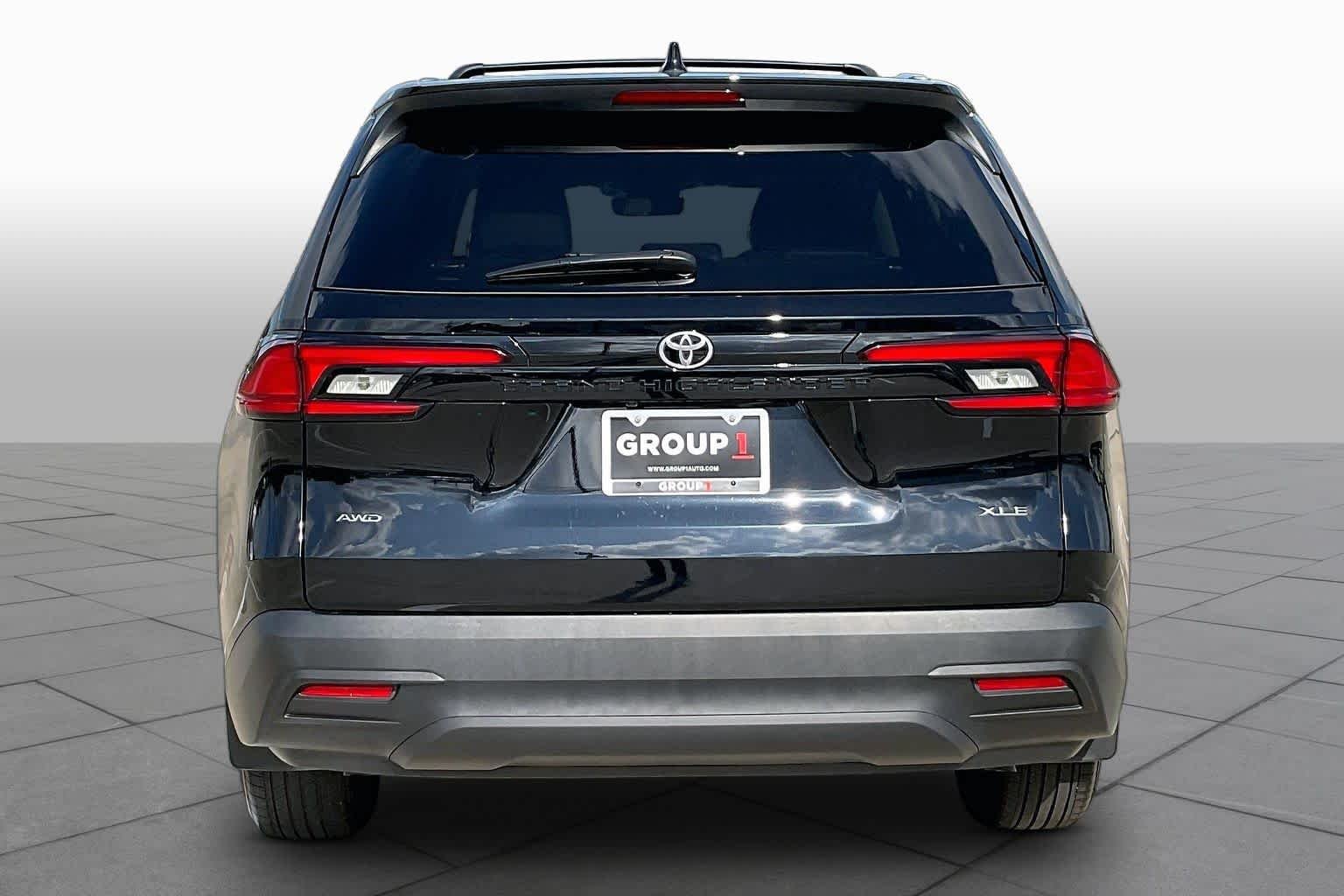 Used 2026 Midnight Black Metallic Toyota XLE image 5