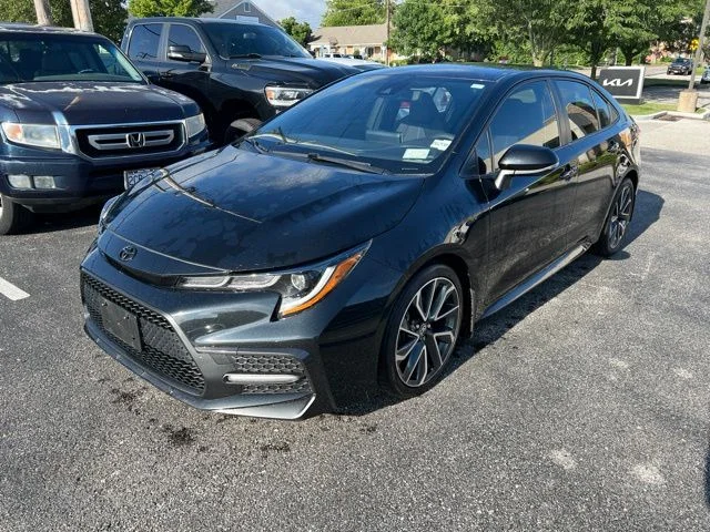 Used 2021 Black Toyota SE image 3