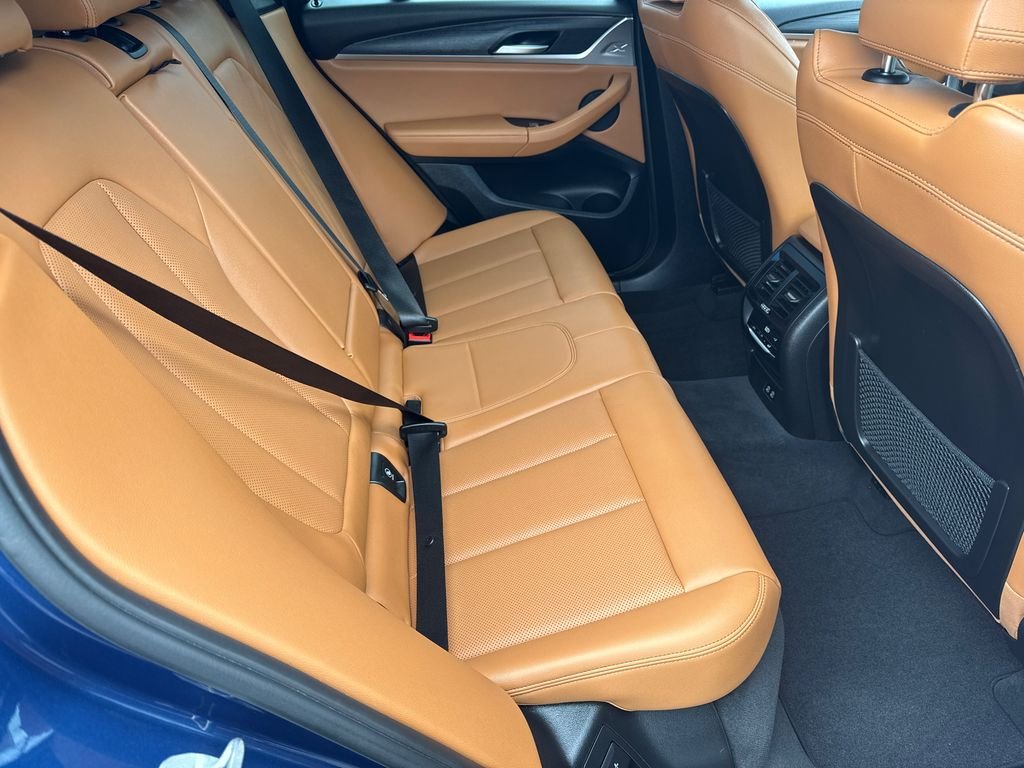 Used 2024 Phytonic Blue Metallic BMW xDrive30i image 16
