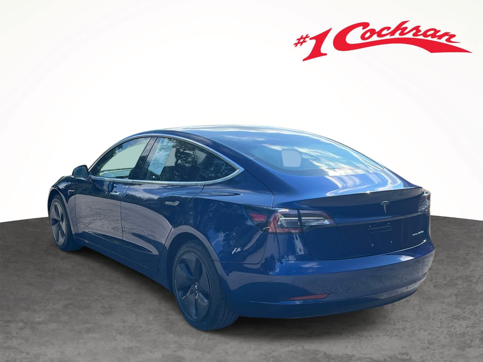 Used 2018 Deep Blue Metallic Tesla Long Range Battery image 15