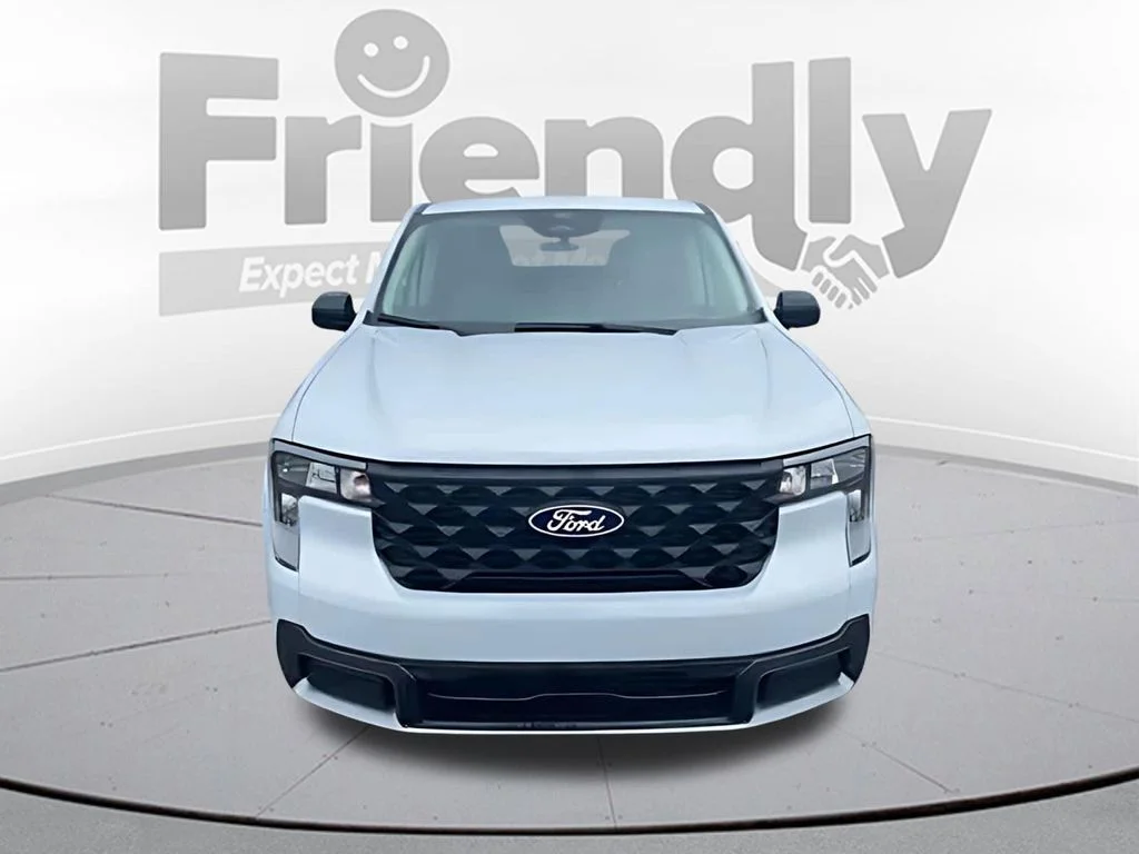 New 2026 Space White Metallic Ford XLT image 2