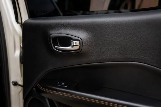 Used 2019 White Clearcoat Jeep Limited image 24