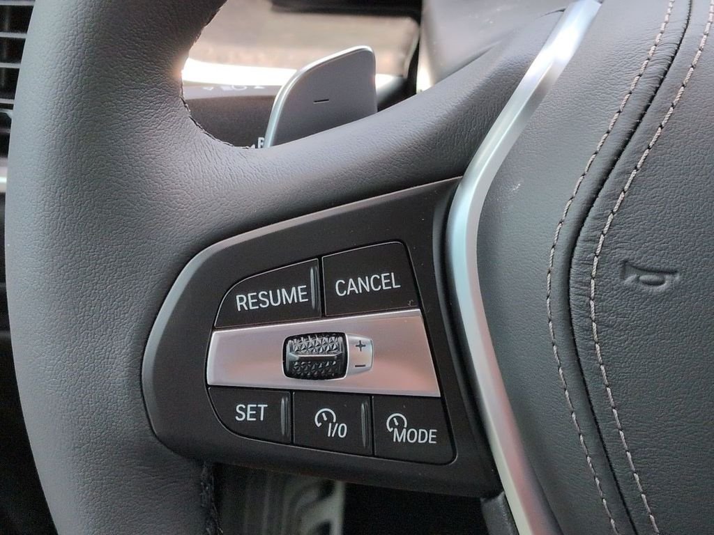 New 2026 Alpine White BMW xDrive40i image 26