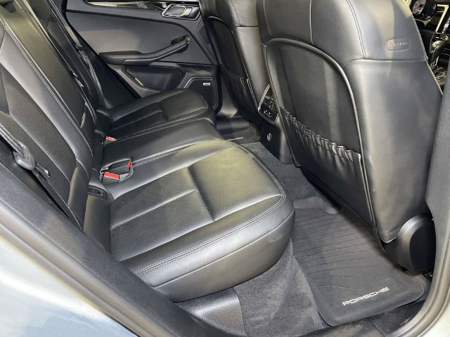 Used 2019 Silver Porsche S image 22