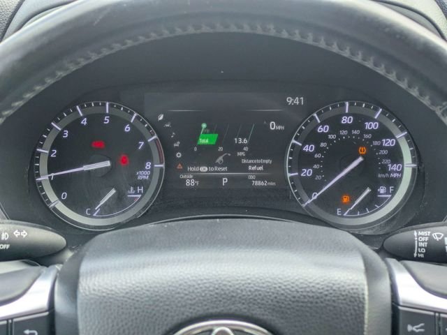 Used 2020 Black Toyota XLE image 31