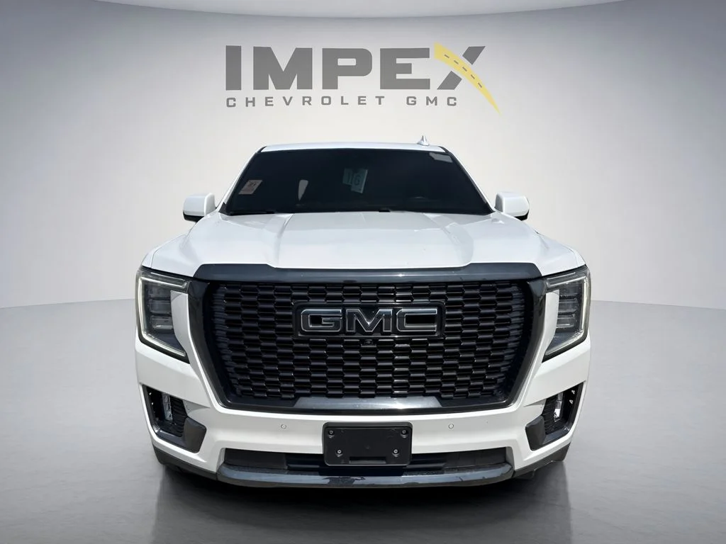 Used 2023 White GMC Denali Ultimate image 8
