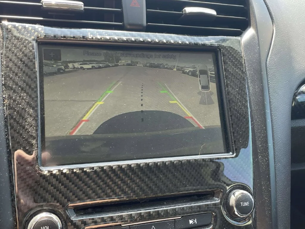 Used 2018 Black Ford SE image 28