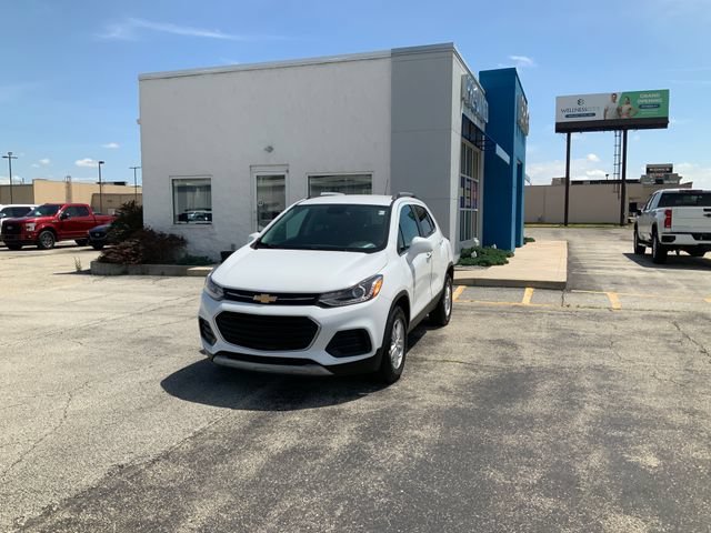 Used 2020 Chevrolet Trax LT with VIN KL7CJPSB4LB003779 for sale in Kokomo, IN