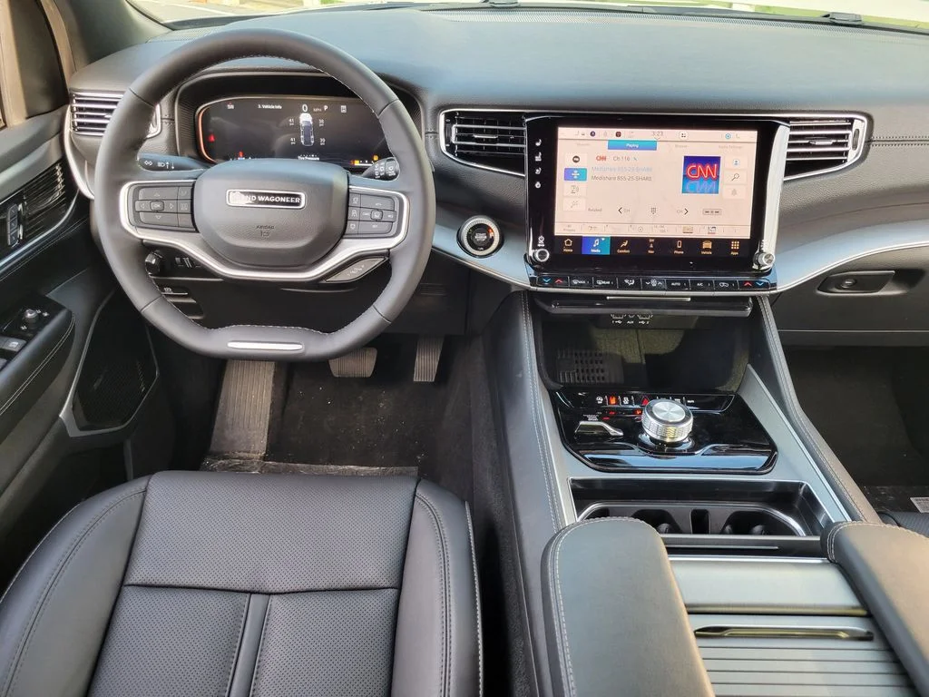 2026 Jeep Grand Wagoneer photo 3