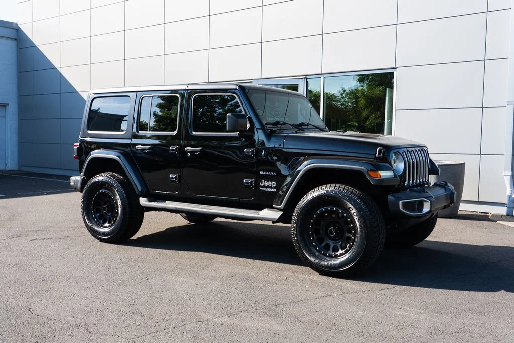 Used 2018 Black Jeep Unlimited Sahara image 29
