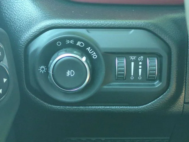 Used 2022 Gray Jeep Unlimited Rubicon image 16