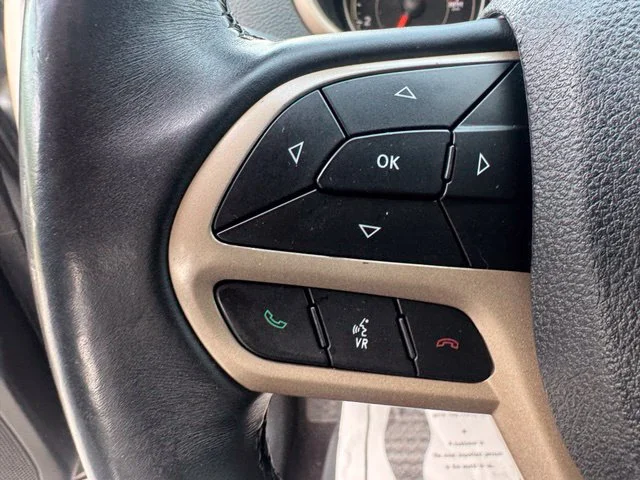 Used 2017 Silver Jeep Sport image 19