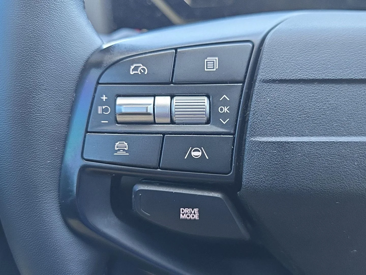 Used 2025 Steel Gray Kia EX image 11