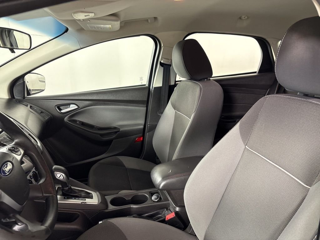 Used 2014 Black Ford SE image 22