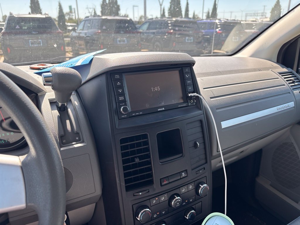 Used 2008 White Dodge SE image 3