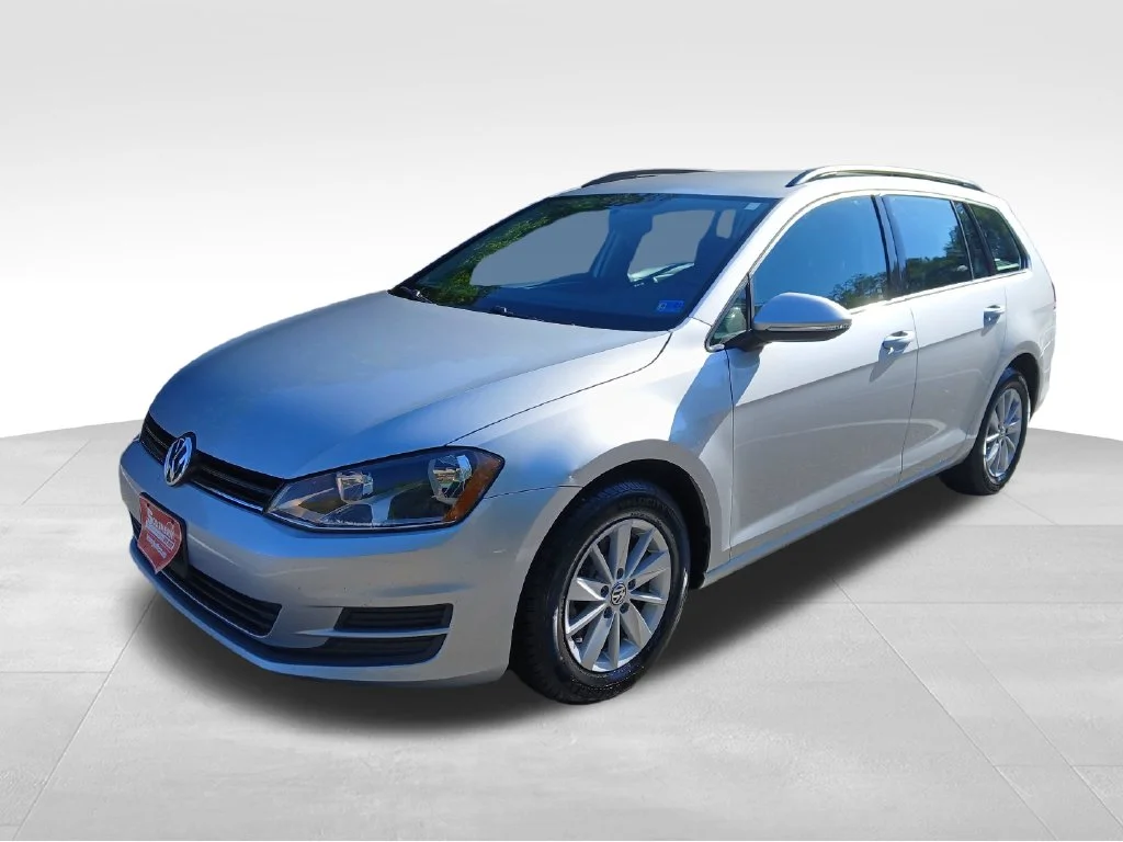 Used 2017 Silver Volkswagen S image 3