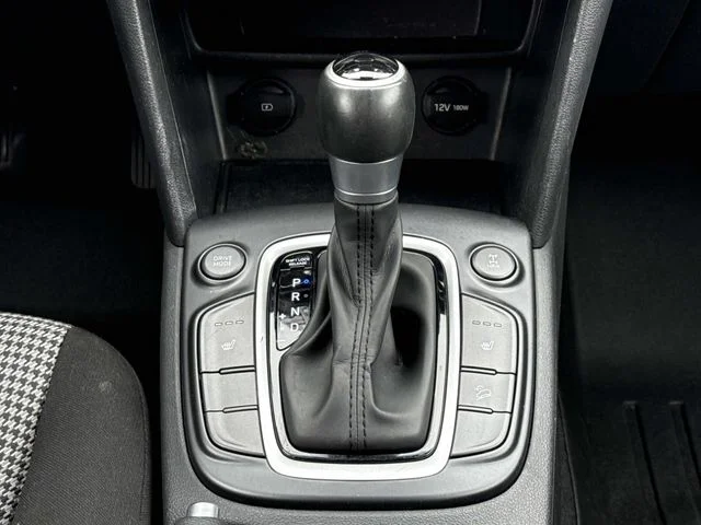 Used 2021 Silver Hyundai SEL image 18