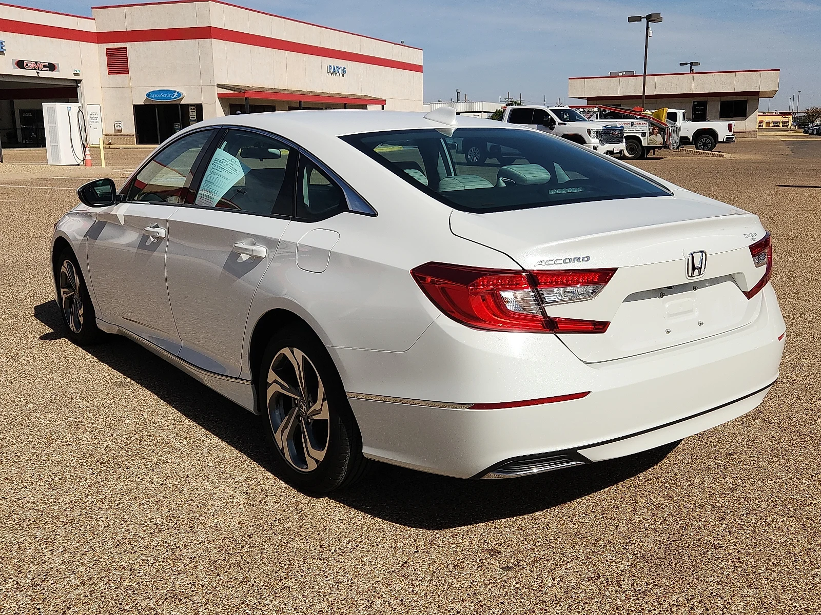 Used 2019 Platinum White Pearl Honda EX image 3