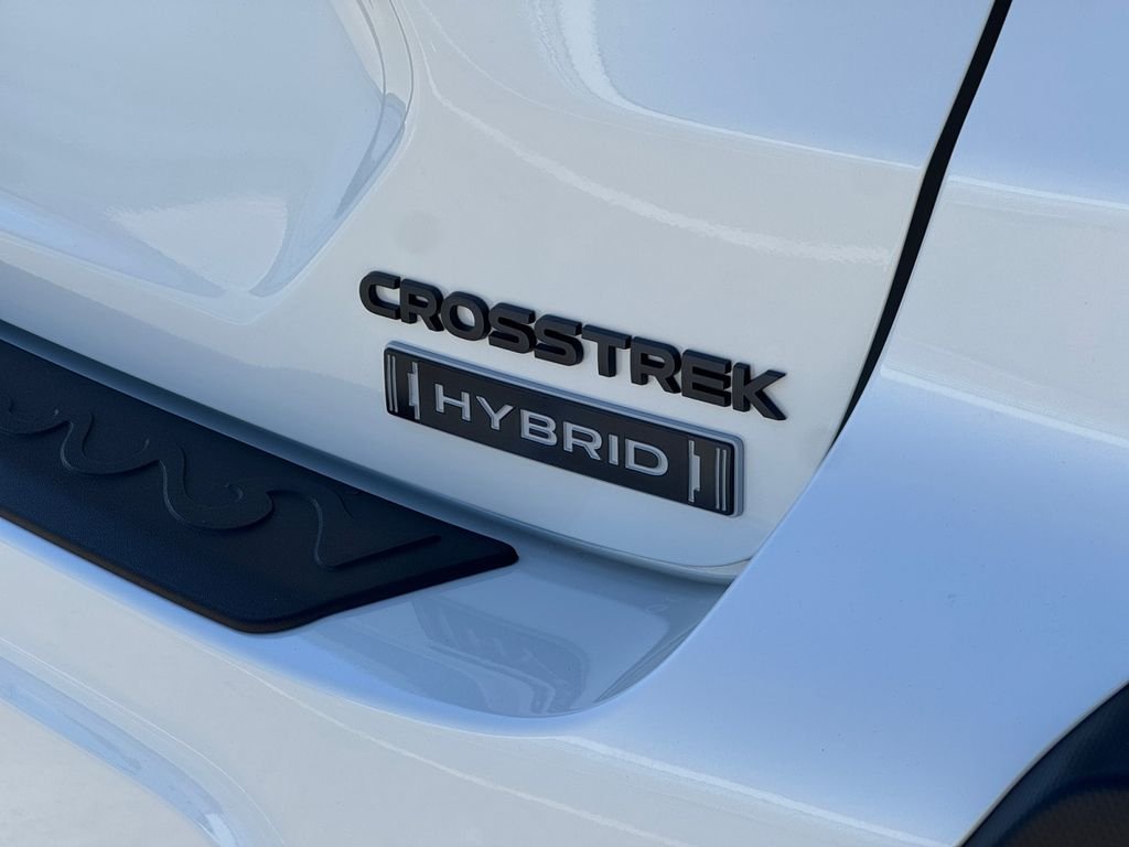 Used 2026 Crystal White Pearl Subaru Limited image 22