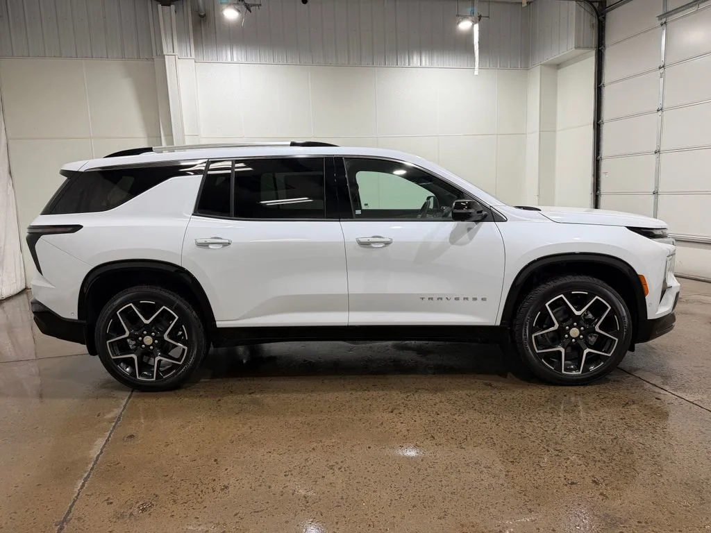 2026 Chevrolet Traverse High Country - Photo 17