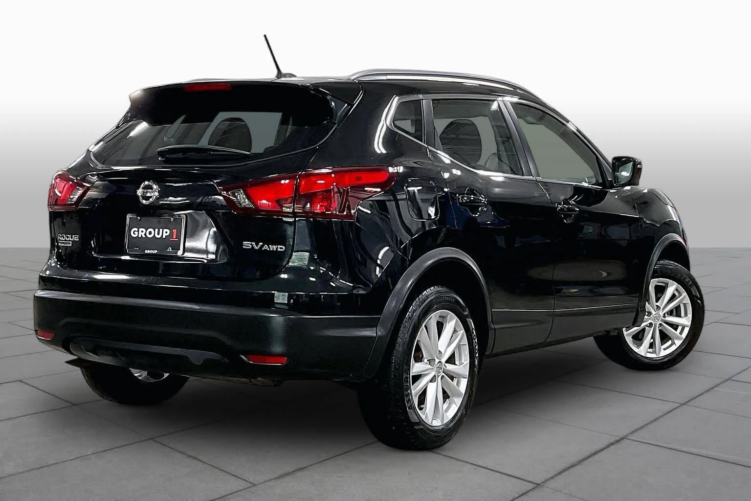 Used 2017 Magnetic Black Nissan SV image 13