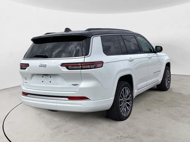 New 2026 Bright White Clearcoat Jeep L SUMMIT 4X4 image 6