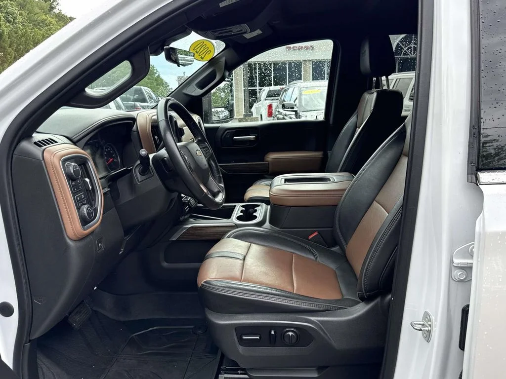 Used 2020 Beige Chevrolet High Country image 13