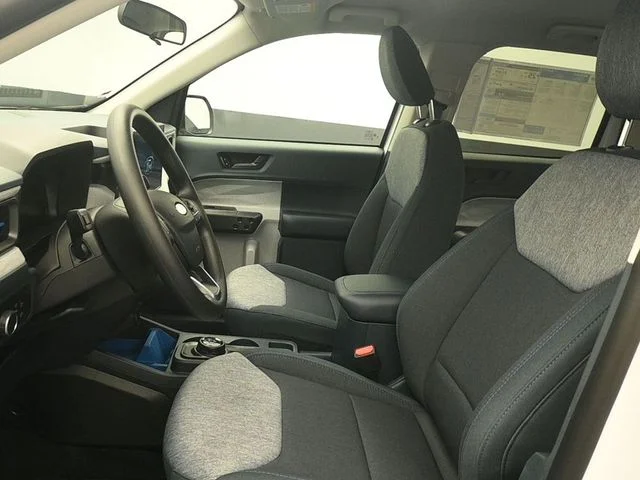 New 2026 Oxford White Ford XLT image 11