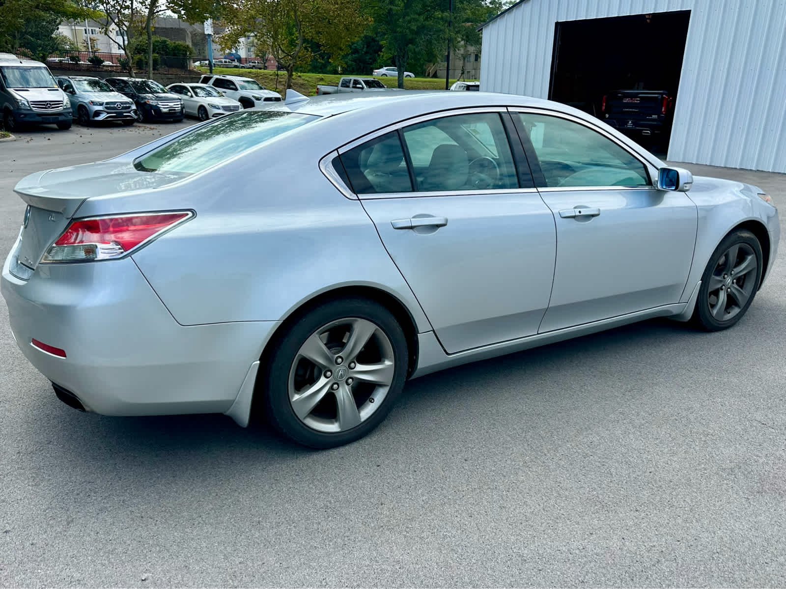 Used 2012 Silver Moon Acura Tech Auto image 6