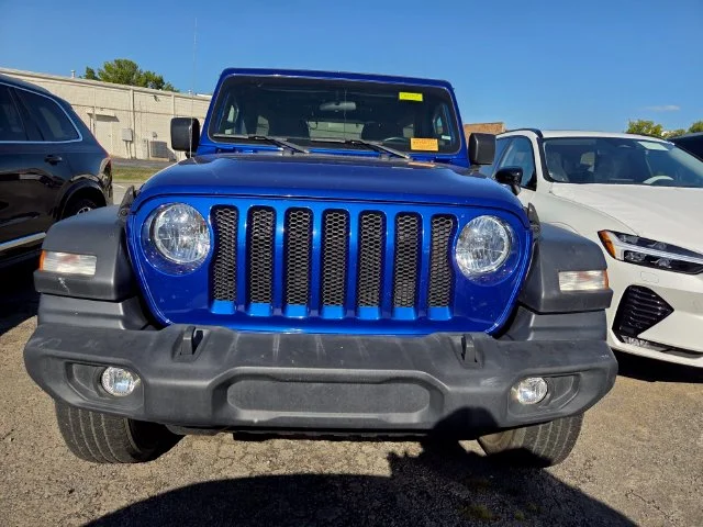 Used 2020 Blue Jeep Unlimited Sport S image 2