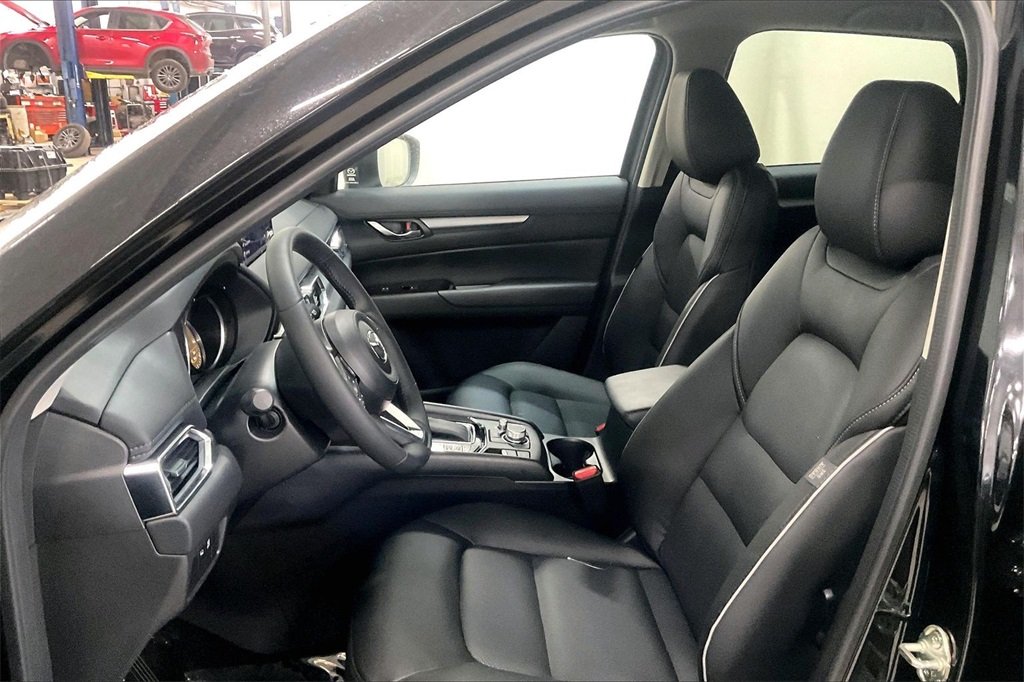2025 MAZDA CX-5 - Image 8