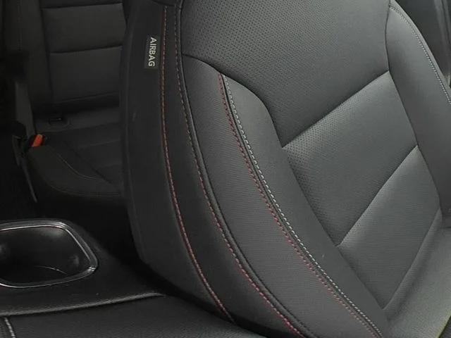 Used 2025 Gray Chevrolet Z71 image 36