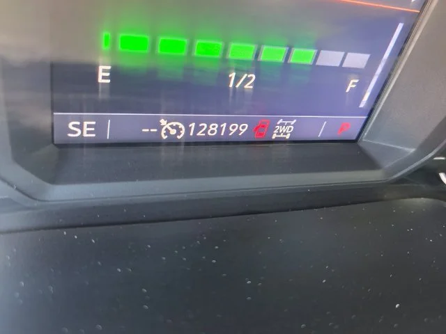 Used 2020 Gray GMC SLE image 27