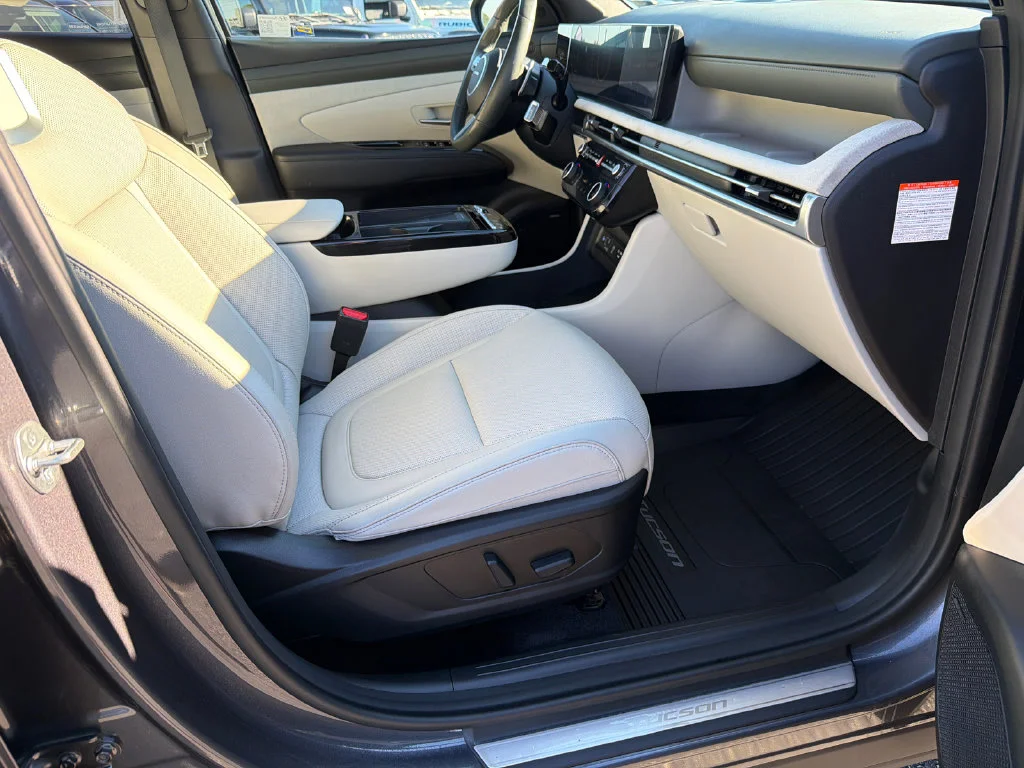Used 2025 Gray Hyundai Limited image 13