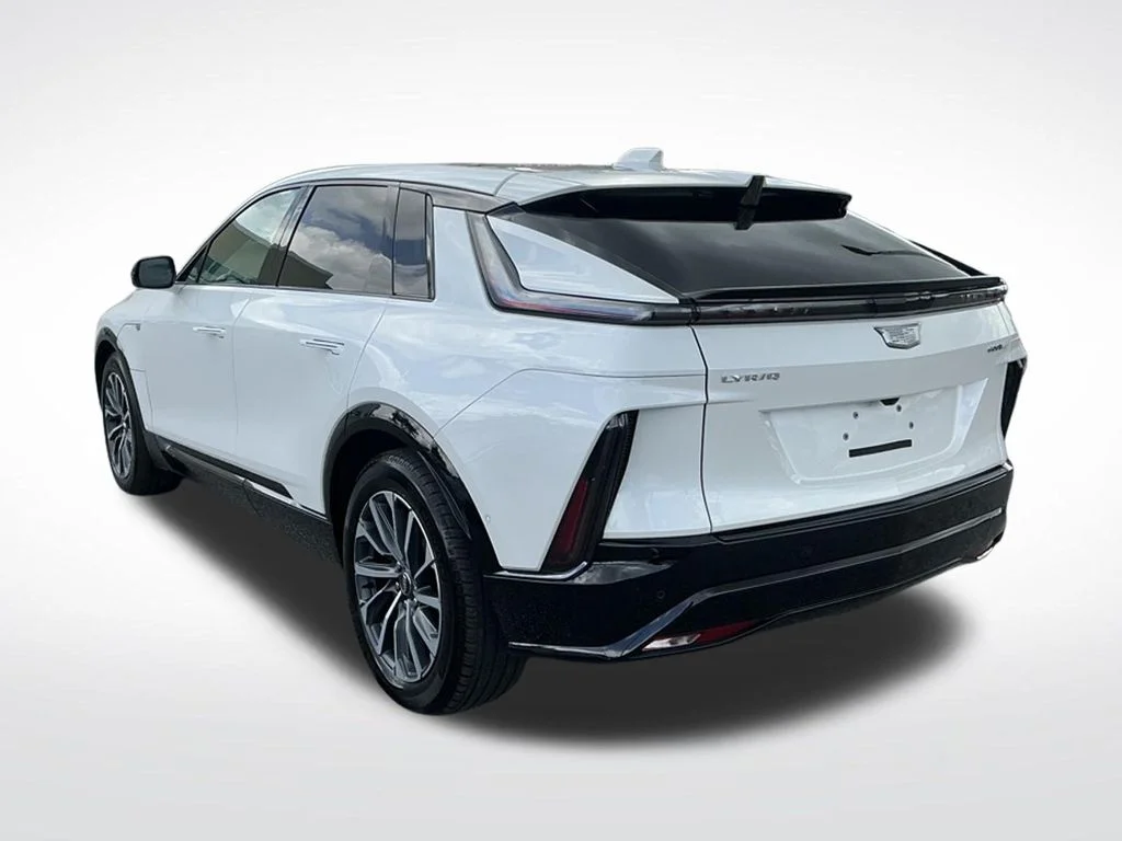 Used 2024 White Cadillac Sport image 7