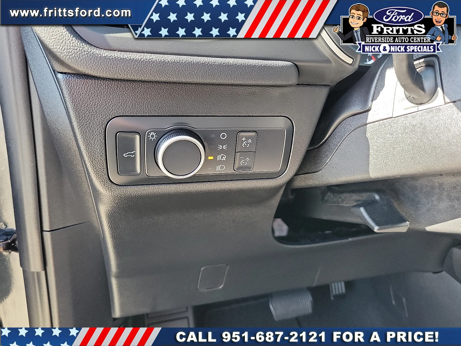 Certified Used 2022 Blue Metallic Ford SE image 11
