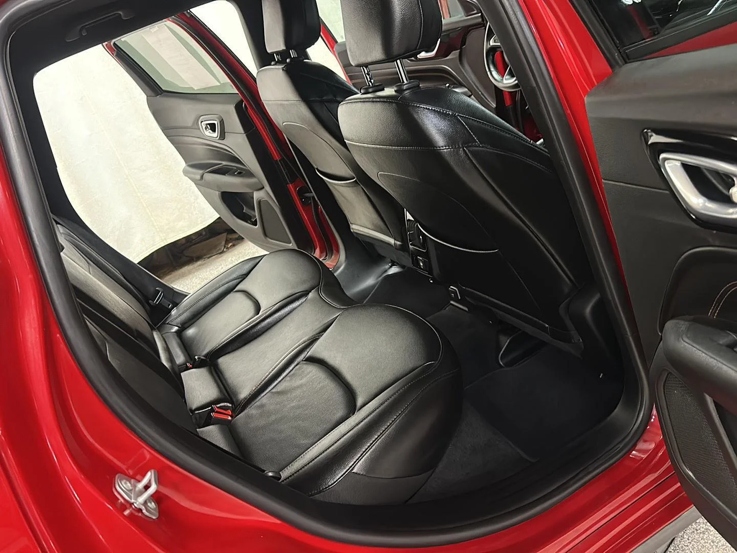 Used 2022 Redline Pearlcoat Jeep (RED) Edition image 28